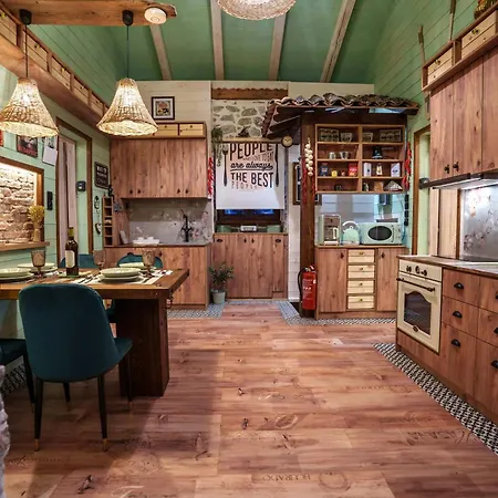 Archontiko Theofanous 1915 *