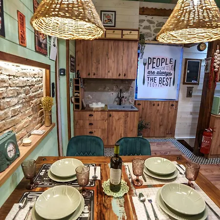 Villa Archontiko Theofanous 1915 *