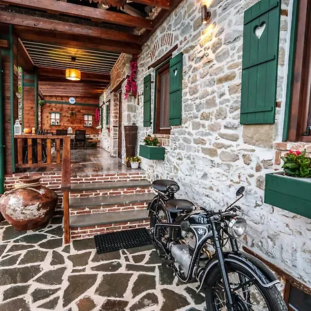 Вилла Archontiko Theofanous 1915