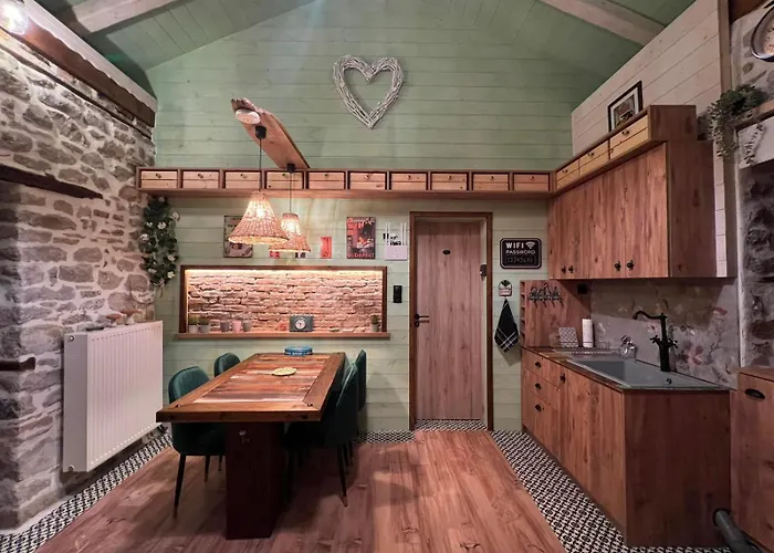 Vilă Archontiko Theofanous 1915 *