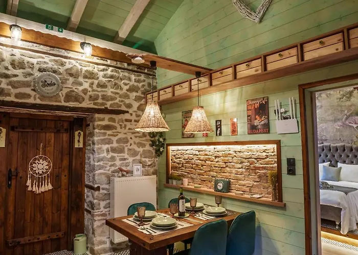 Archontiko Theofanous 1915 Vilă Tríkala