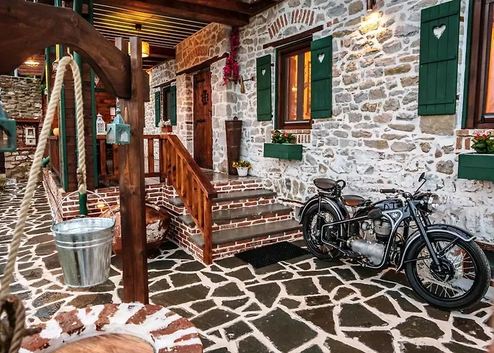 Archontiko Theofanous 1915 *