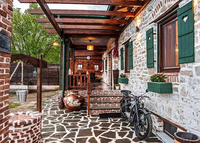 Archontiko Theofanous 1915 Vilă *